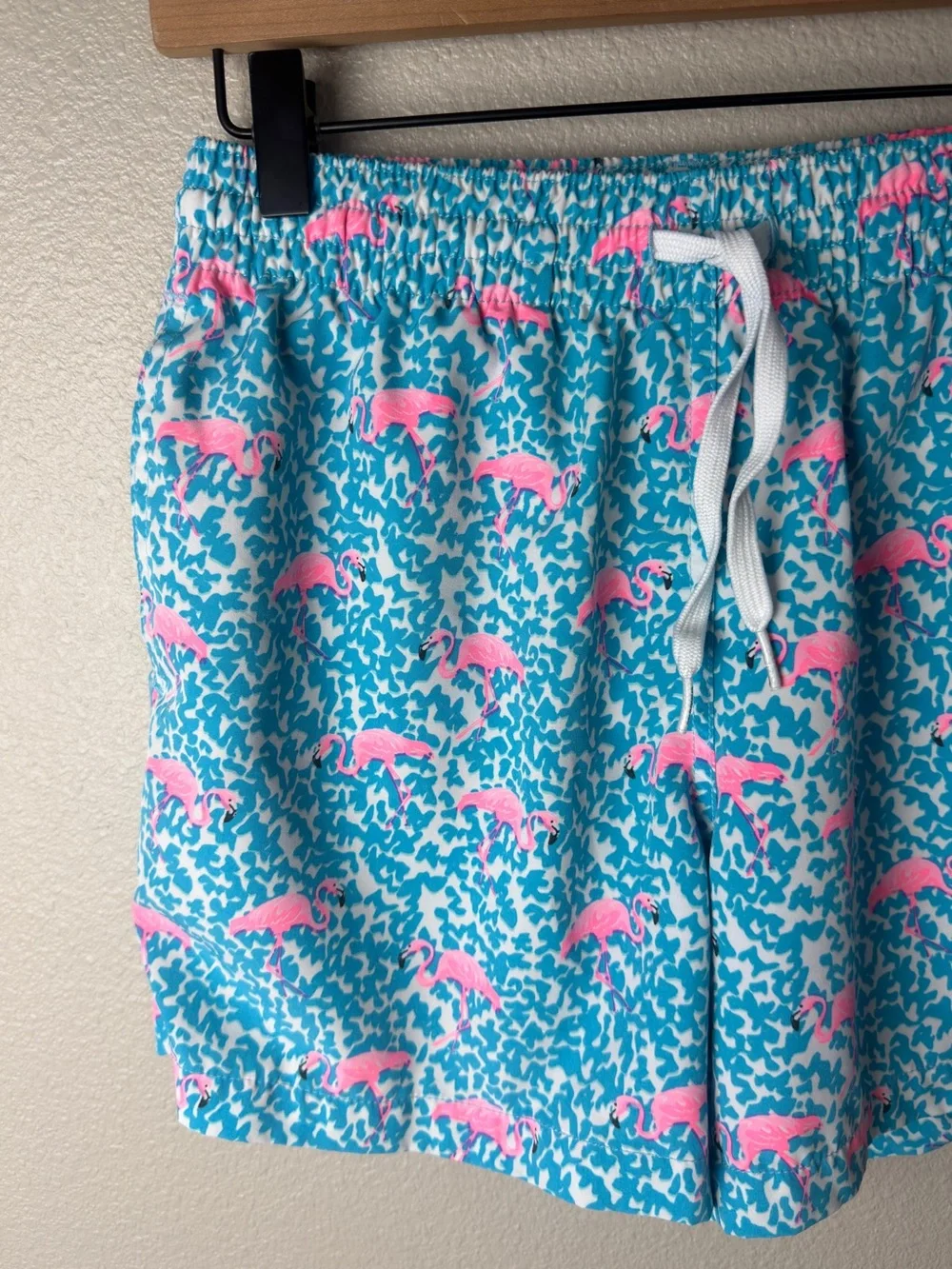 Chubbies Men’s Flamingo Print 5.5” Swim Trunks